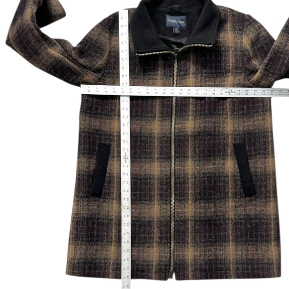 Pendleton | Women’s Maroon Plaid Wool-Blend Super Cozy Walker Coat ~ Size Large - Picture 13 of 14